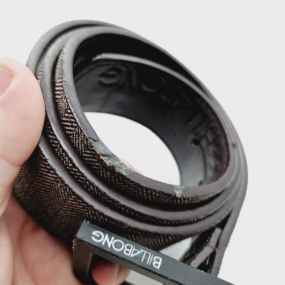 BILLABONG | neutral zigzag fabric & matte black buckle belt - Picture 5 of 6